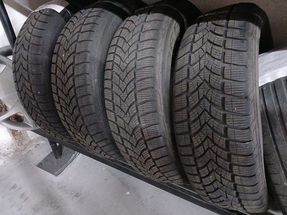 Set 4 anvelope iarna Debica Frigo SUV2 225/65R17