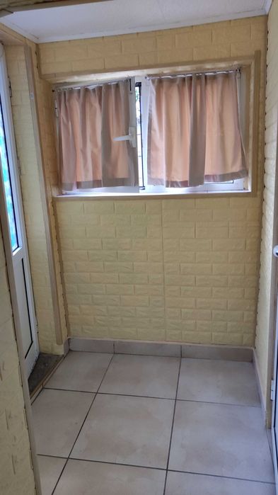 Дава се под наем Двустаен апартамент в Варна, Цветен квартал - 50 кв.м за 306 € - Снимка #12