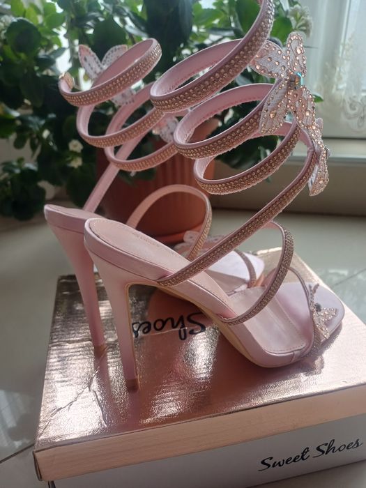 Дамски сандали розов цвят