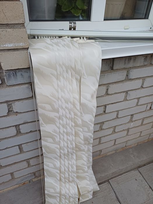 Шторы  и жалюзи.