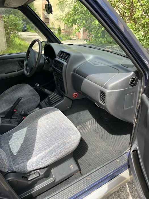 Suzuki Vitara 2.0 V6 климатик , теглич , бързи и бавни