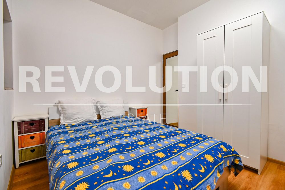 Дава се под наем Едностаен апартамент в София, Център - 32 кв.м за 425 € - Снимка #2