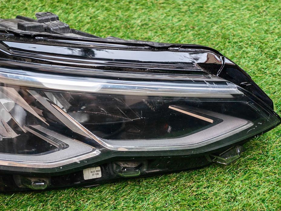 Фар за VW Golf 8 Full LED / ВФ Голф 8 Фул Лед