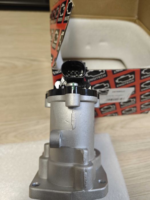 EGR клапан за FORD 1,8 tdci ( 1563296 , 4M5Q9424CD )