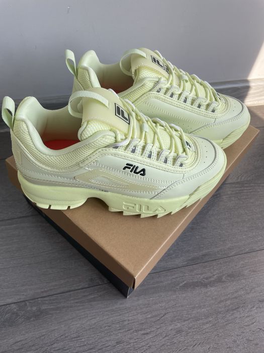 Дерски маратонки Fila 37 номер