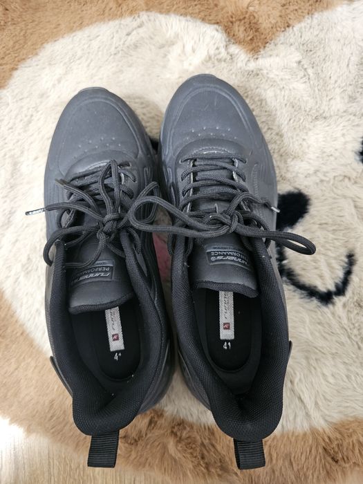 Маратонки runners