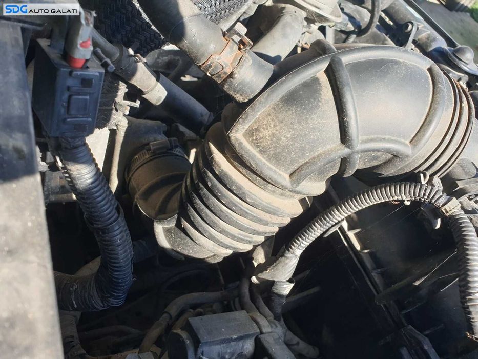 Furtun Conducta Admisie Aer Hyundai Terracan 2.9 CRDI 2001 - 2007 Cod 28138-H1930 [C2768]