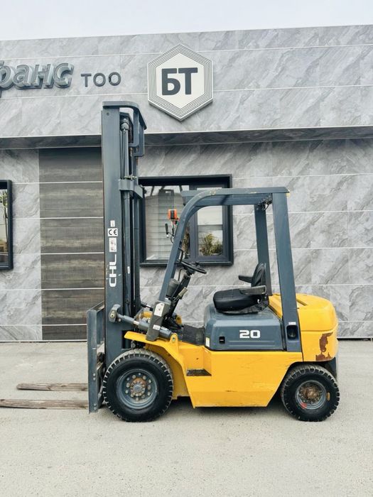 Погрузчик вилочный кара автокара