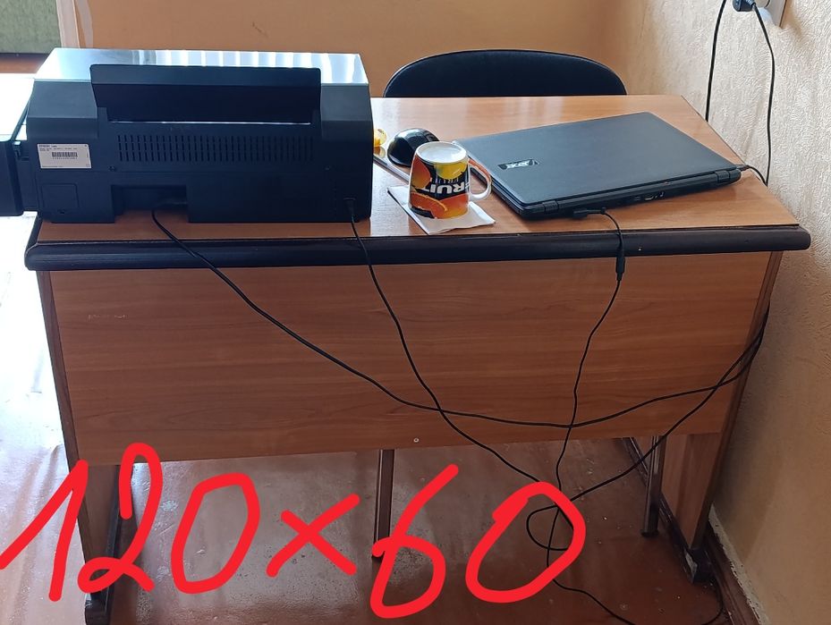 Офисные столы и шкафы 70.000 сум