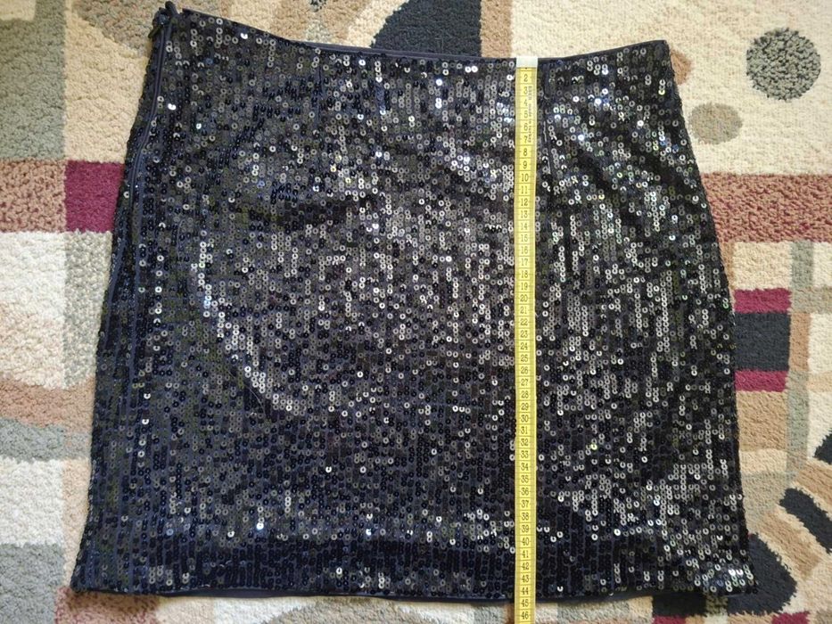 Fusta neagra cu paiete