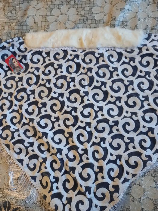 Платок-шаль женская