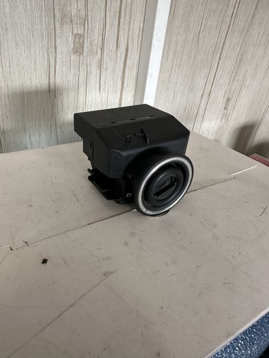 Гълтач за ключ за Мерцедес W203 2003г.!