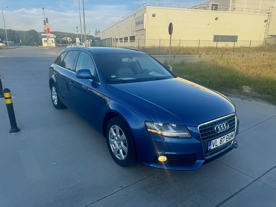 Audi A4 b8 2.0 tdi 143 cai cutie AUTOMATA, recent inmatriculata