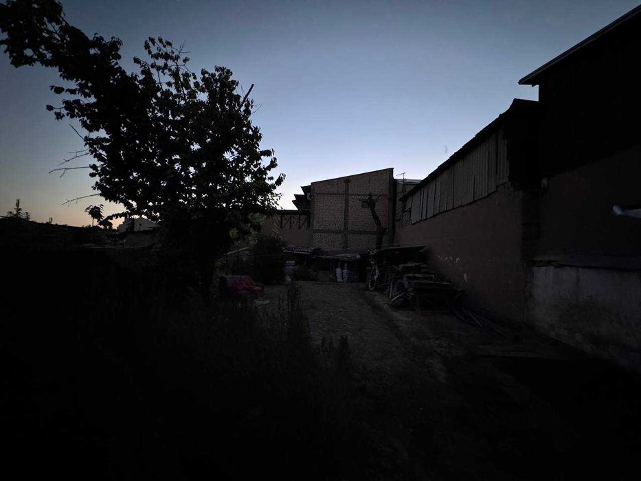 Земельный участок Юнусабад-12 квартал. 12 соток. фасад 22, глубина 55=