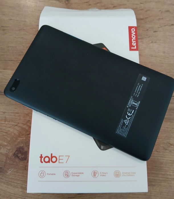 Таблет LENOVO Tab Е7