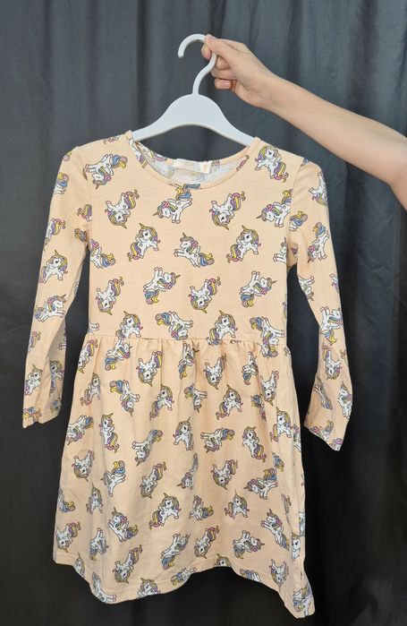 Платье с рукавом для девочки