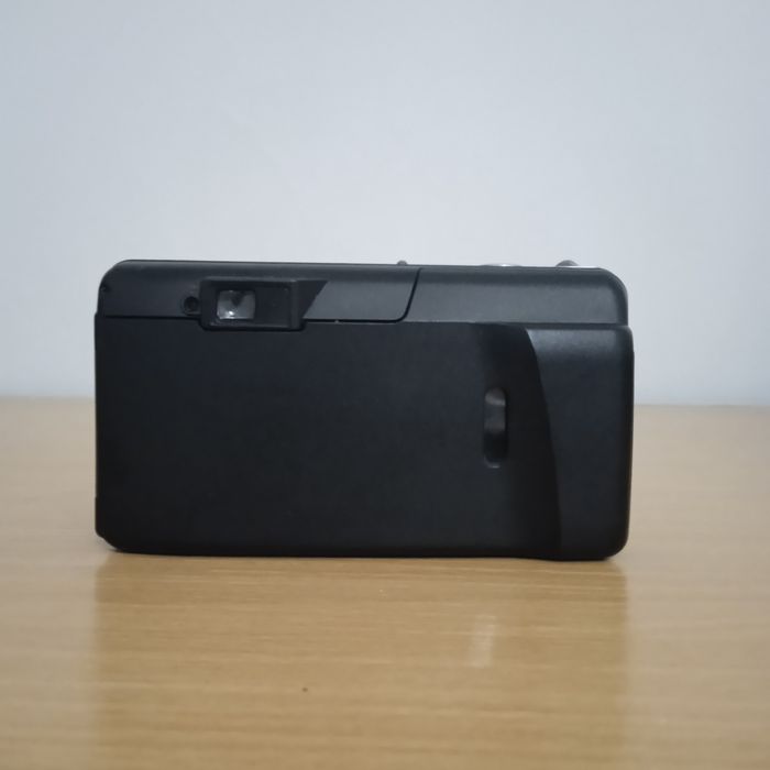 Плёночный фотоаппарат Olympus superzoom 80G