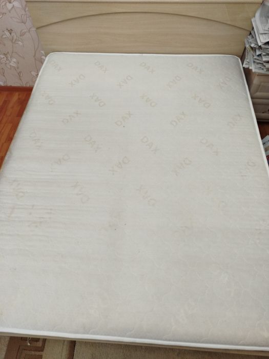 Кровать двуспальная