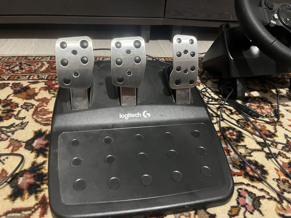 Logitech g920.
