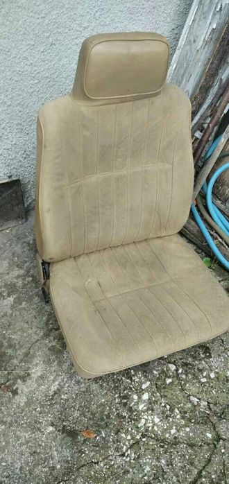 Салон за Datsun Cherry N10 ОРИГИНАЛНИ Авто-части