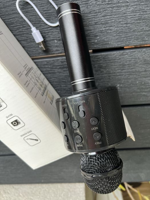 Микрофон  нов черен