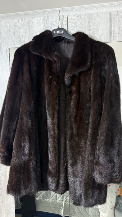 Blana naturala 100% de nurca , realizata la comanda si bine ingrijita