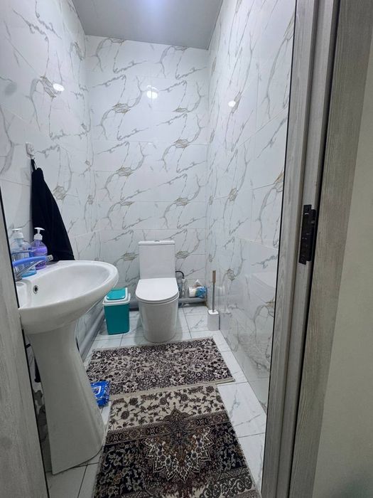 Uy sotiladi 5 etajda 3xonali