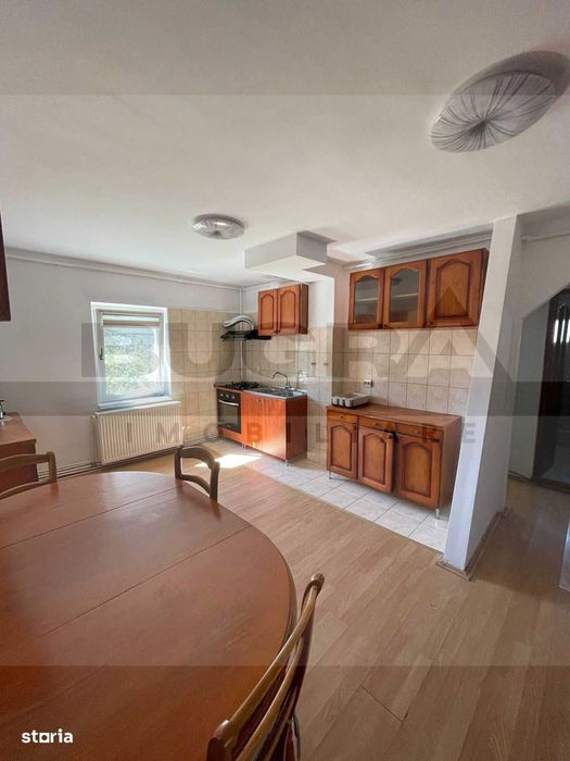 Apartament de 2 camere, 53mp, Garaj, zona Centrala Apahida