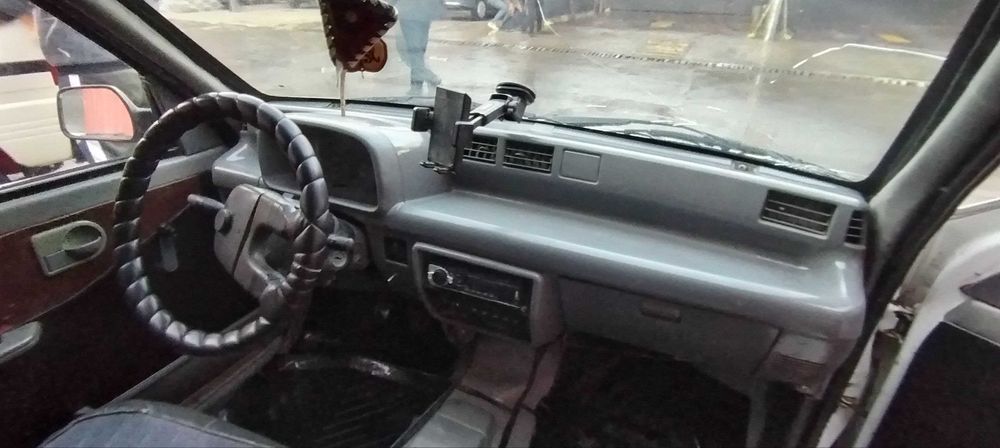 Tiko sotiladi yurib turgan