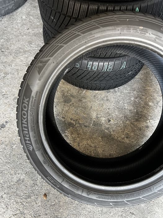 4 anvelope iarna 225/45/18 , Hankook , RunFlat , DOT 2023 , 6.5 mm !