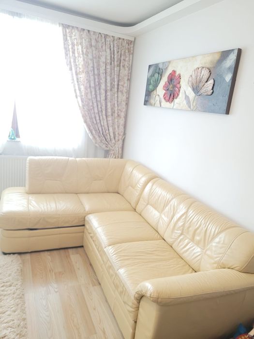 Vand colțar din piele naturala