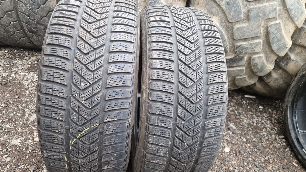 Anvelope 255/45R19 marca Pirelli, DOT 2022,M +S, 6.5 mm