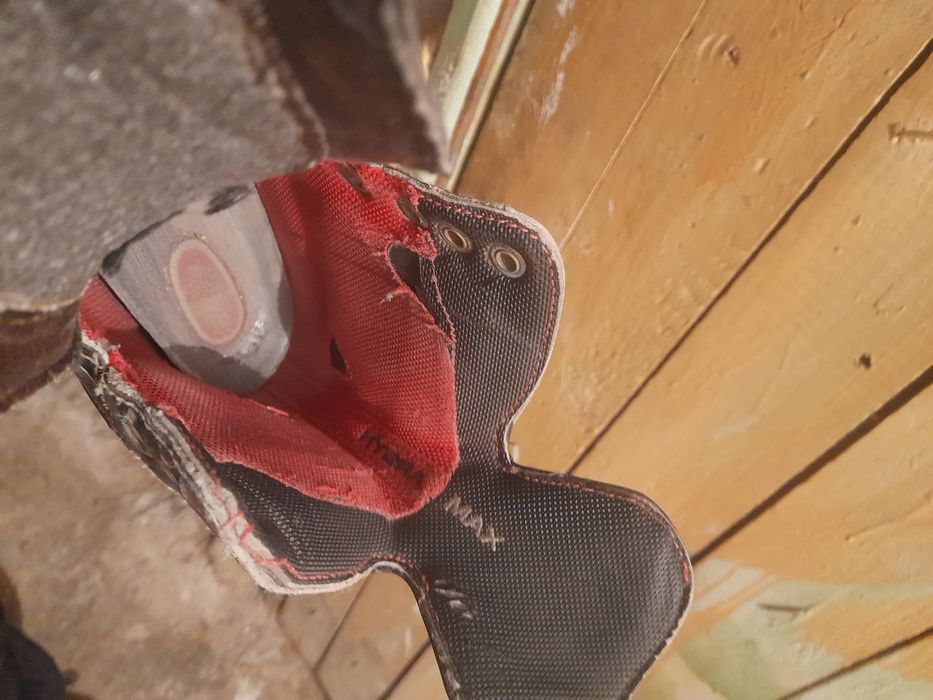 Продам коньки Bauer