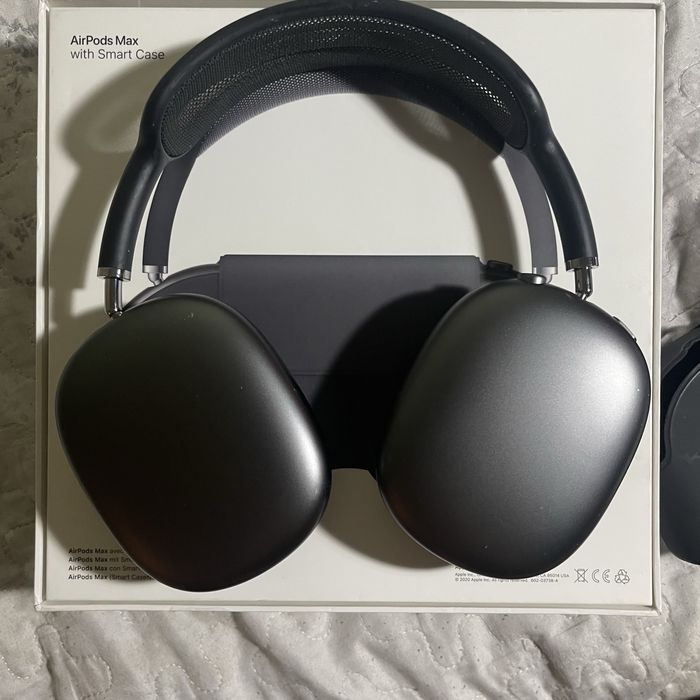 СРОЧНО продам AirPods Max