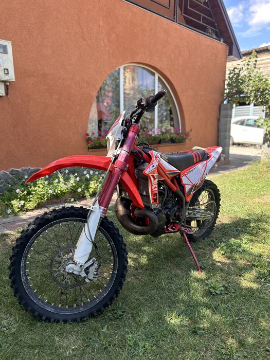 Vând beta xtrainer 300