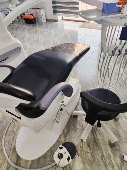 Стоматологические кресло