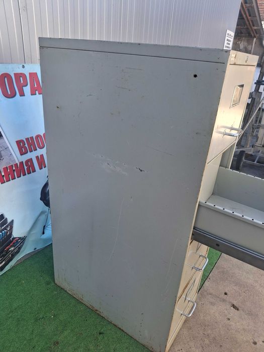 Шкафове за инструменти