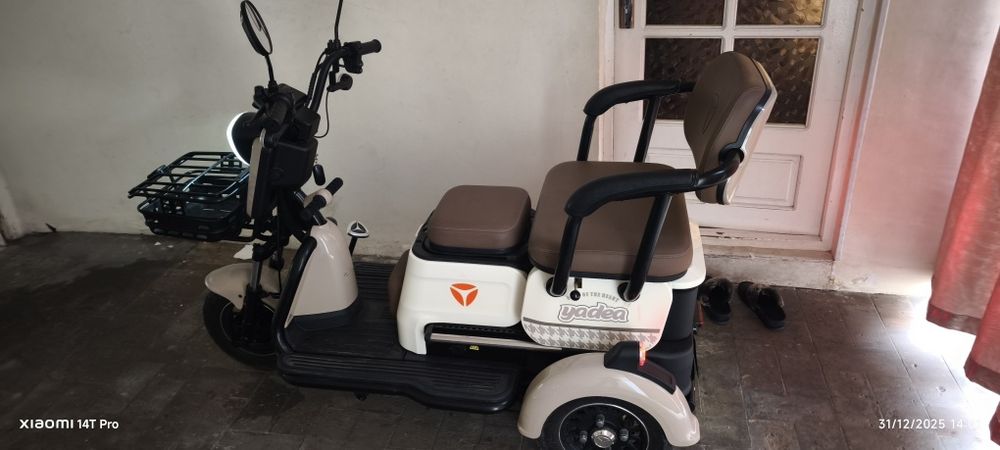 Skuter 3 balonli yadea