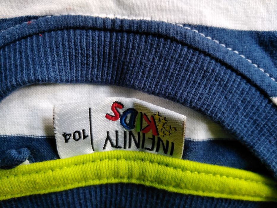 Нова Жилетка - суитчер за 4 г. + блузка