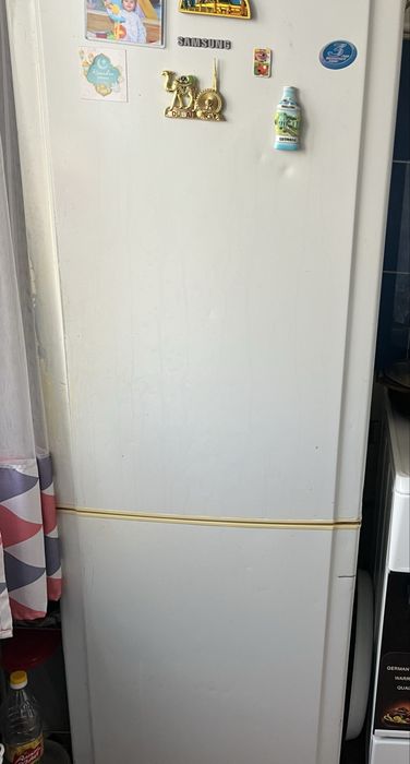 Холодильник в рабочем состоянии всё работает