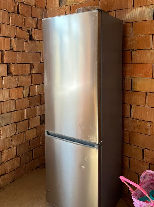 Холодильник сатылады