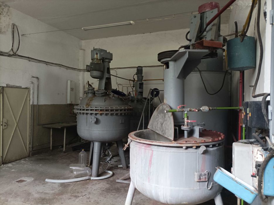 Дава се под наем Промишлена сграда в Пловдив, Въстанически - 200 кв.м за 510 € - Снимка #3