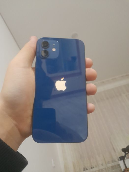 Продам айфон 12 64гб