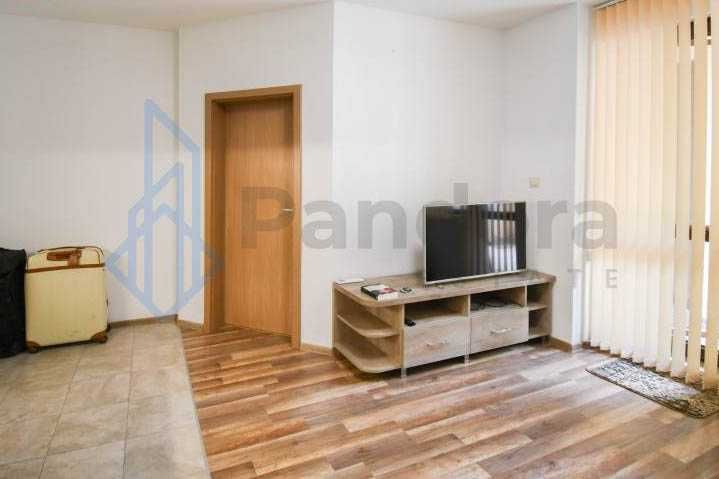 Дава се под наем Двустаен апартамент в София, Зона Б-18 - 70 кв.м за 500 € - Снимка #2