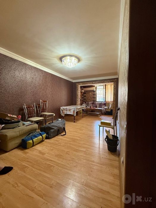 Продается квартира в городе Янгиюле.