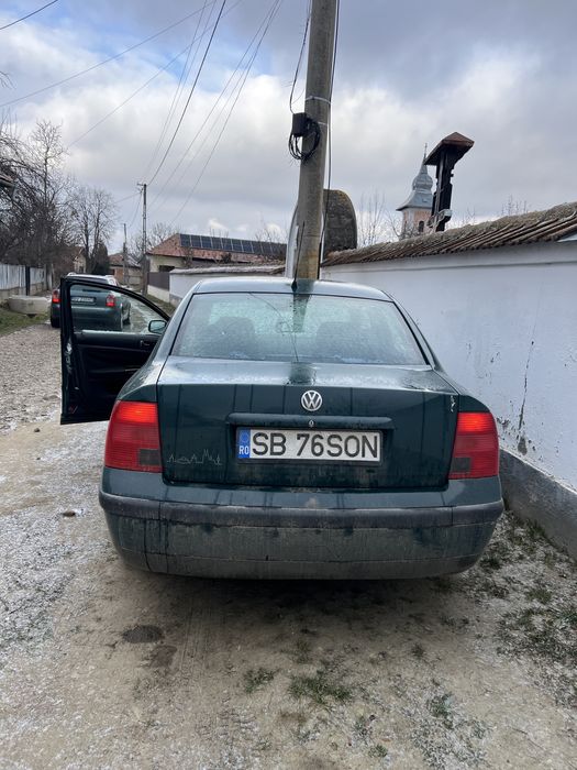 Vând Passat din 2000 116 cp. 1.9 diesel