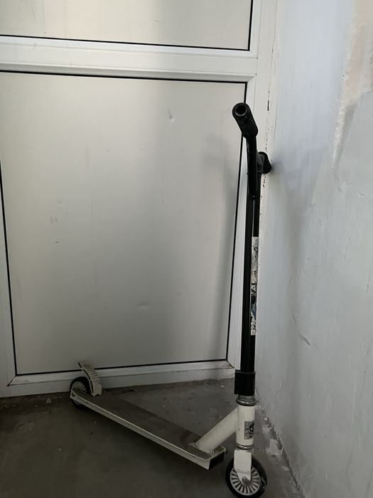 Продам трюковой самокат