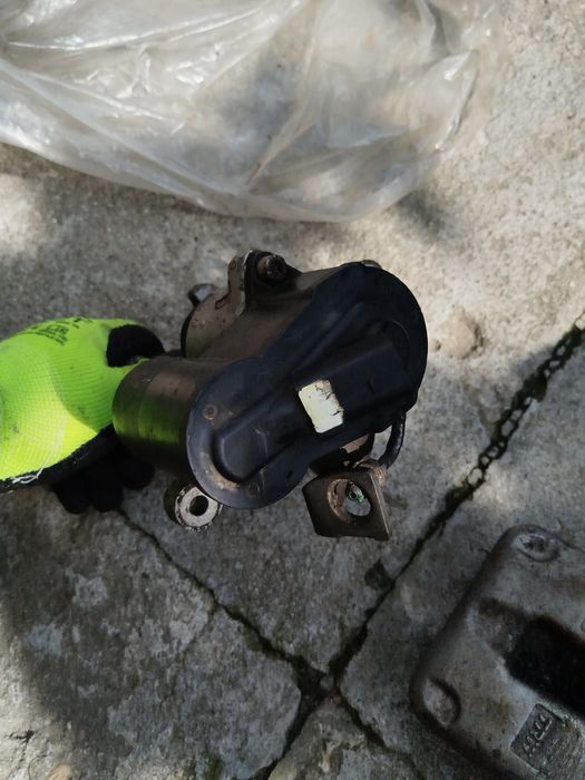 ETRIERI cu tot cu motorașe, spate Passat B6
