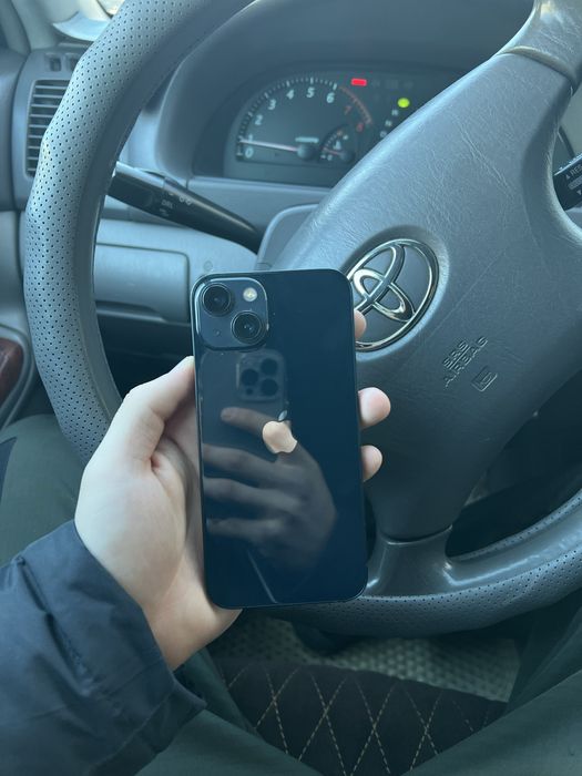 iPhone 13 чёрный цвет