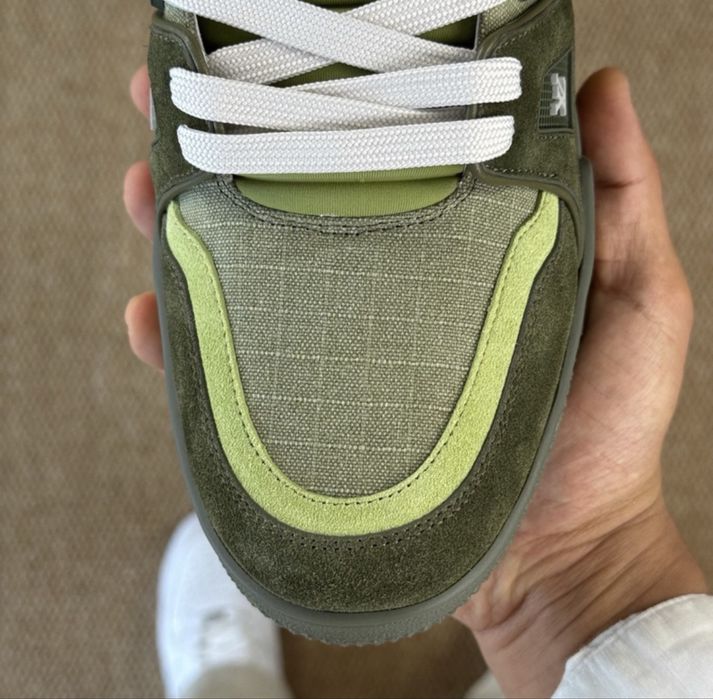 Lv trainers , orice marime
